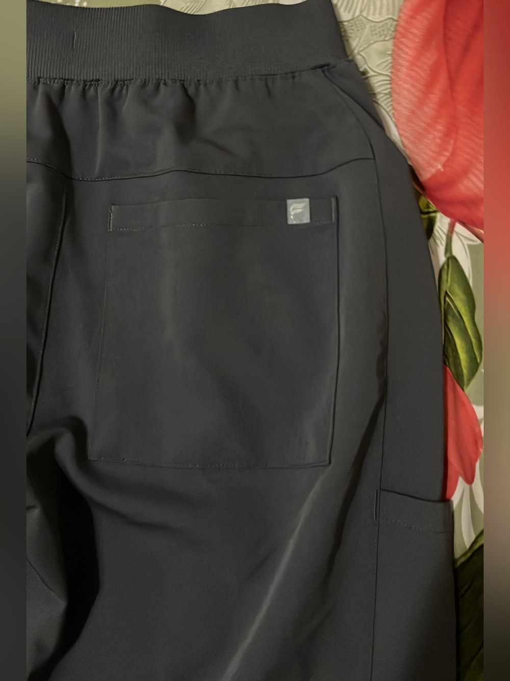 Fabletics Women’s Scrub Jogger Pants Dark Gray Medical Size S - Picture 4 of 5